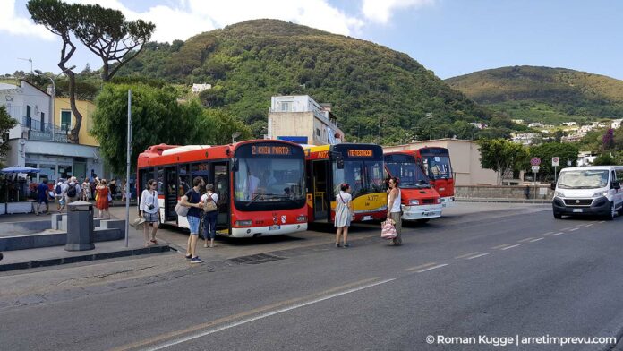 Bus et transports en commun Ischia